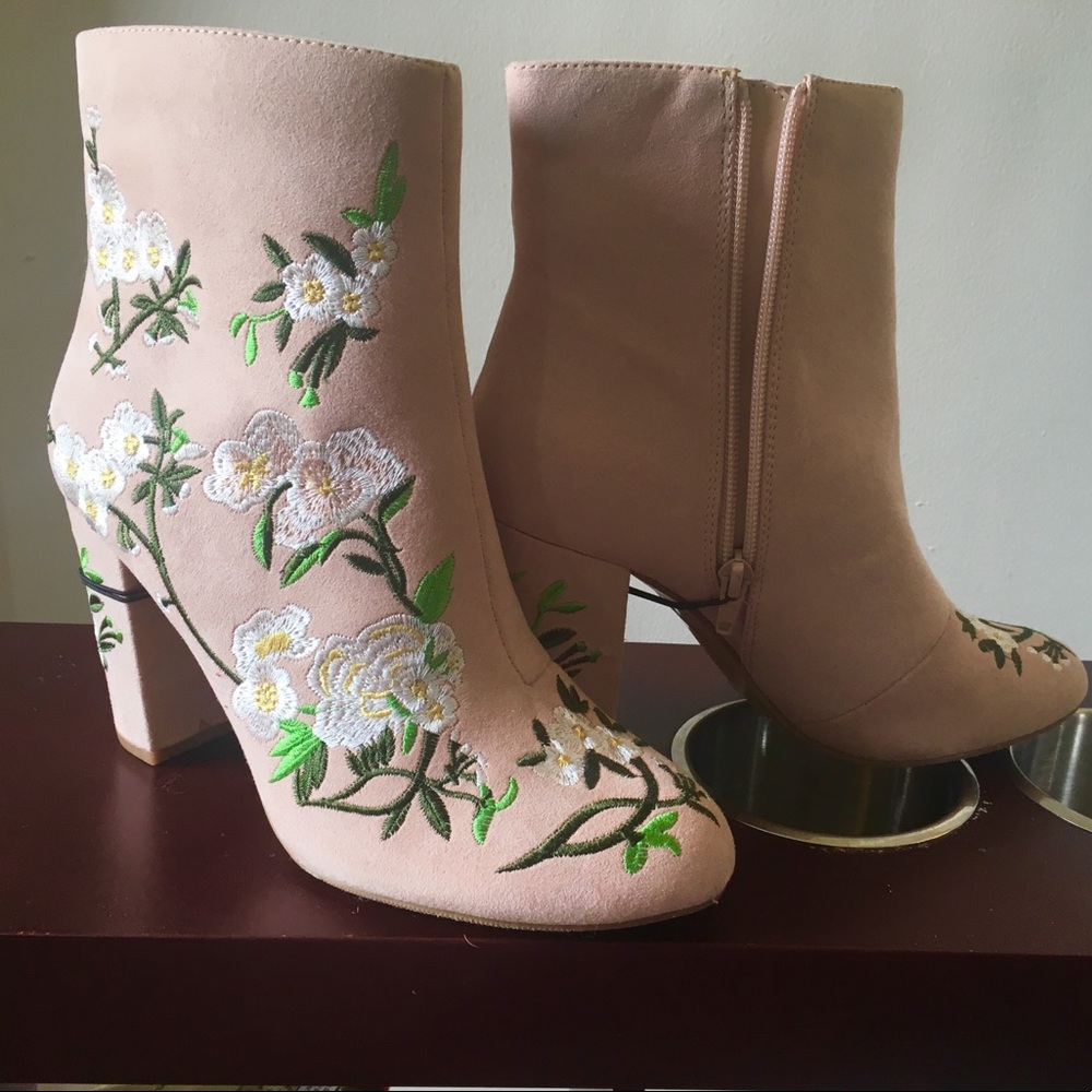 Forever 21 -Faux Suede Embroidered Boots